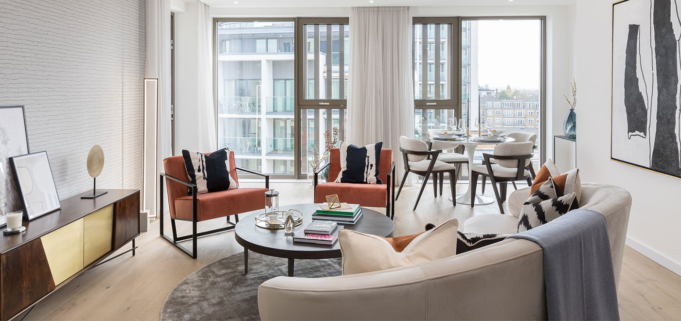 CarltonHouse-704-LivingRoom-1400x660px