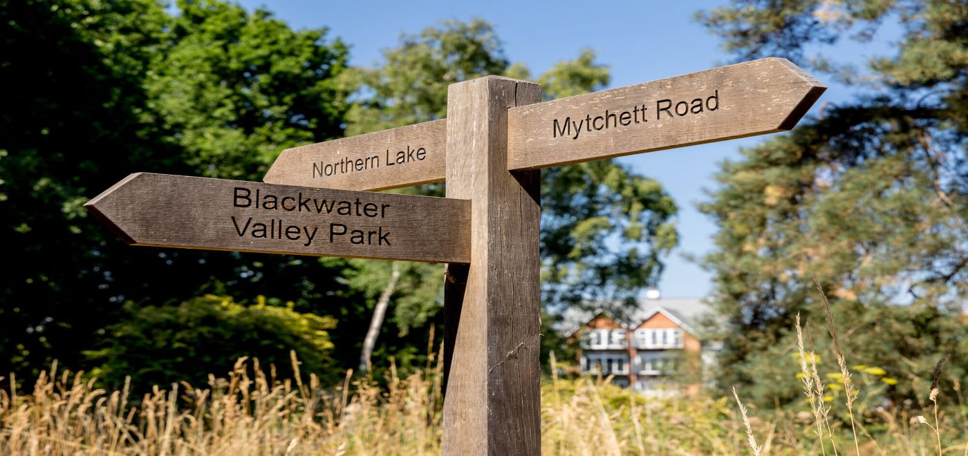 WatersEdge_Mytchett-2000px-282A4181