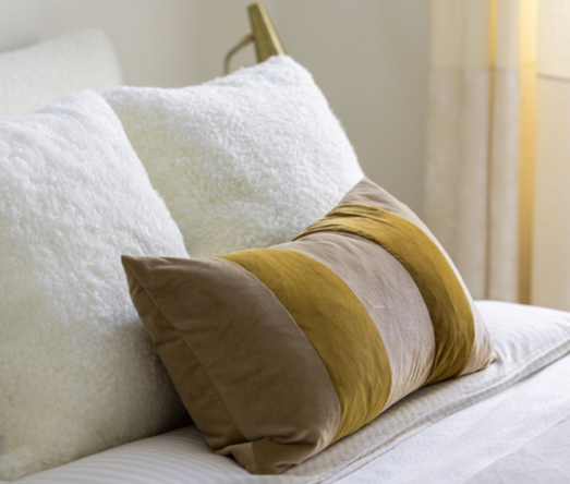 Bedrooms & Bathrooms (523z444)