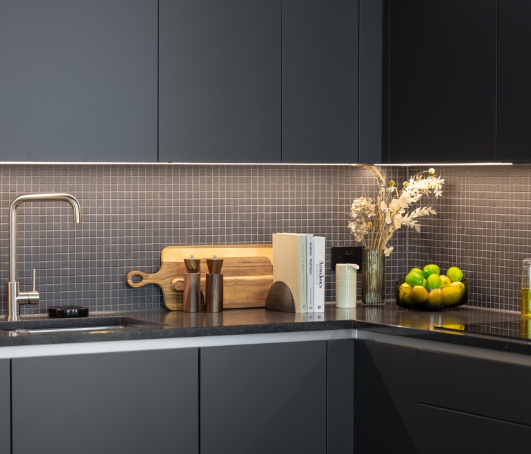 HS kitchen 766 x 655